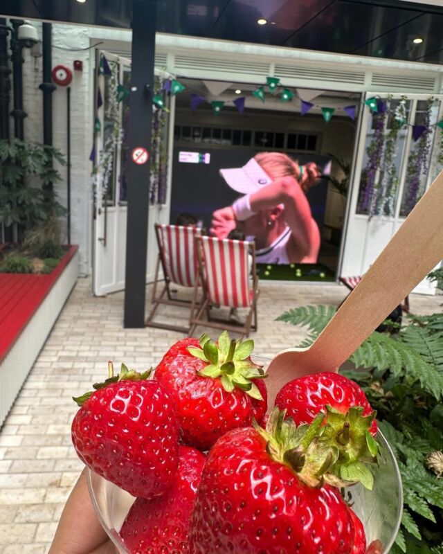 Game Set Match 

What a wonderful two weeks of #wimbledon we have had! Great to see some of our occupiers enjoying the sunshine, strawberries and matches.

🎾🍓🎾🍓🎾 

#property #propertymanagement #workman #workmanllp #welcome #welcomeworkman #ESG